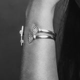 Vakadzi Wire Cuff in Silver with 18ct Gold by Patrick Mavros