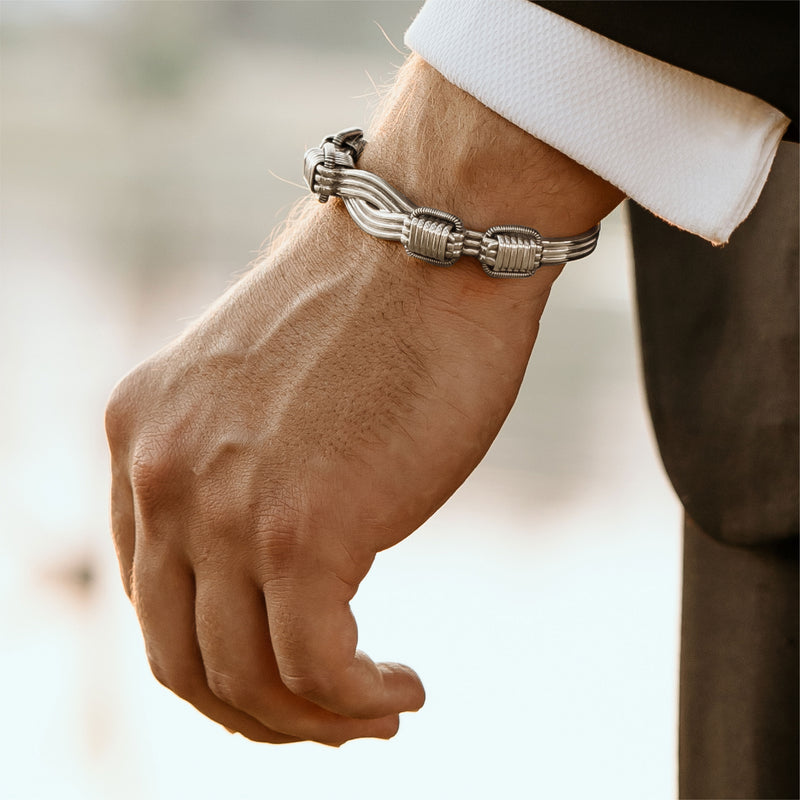 Mountbatten's Indian bracelet, jewelled elephants auctioned in UK - The  Economic Times